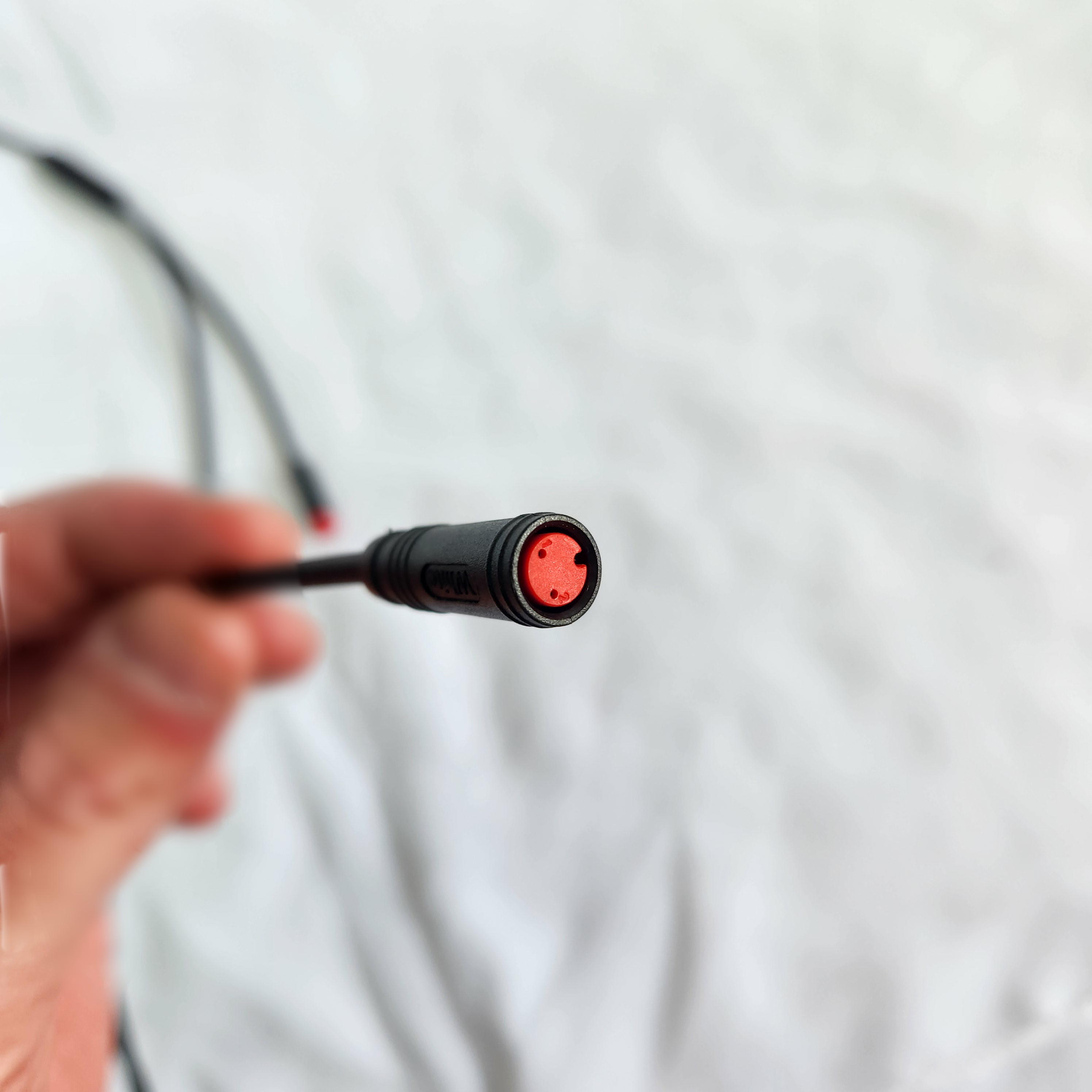 Red 2 Pin Y-Splitter Cable Brake Sensor